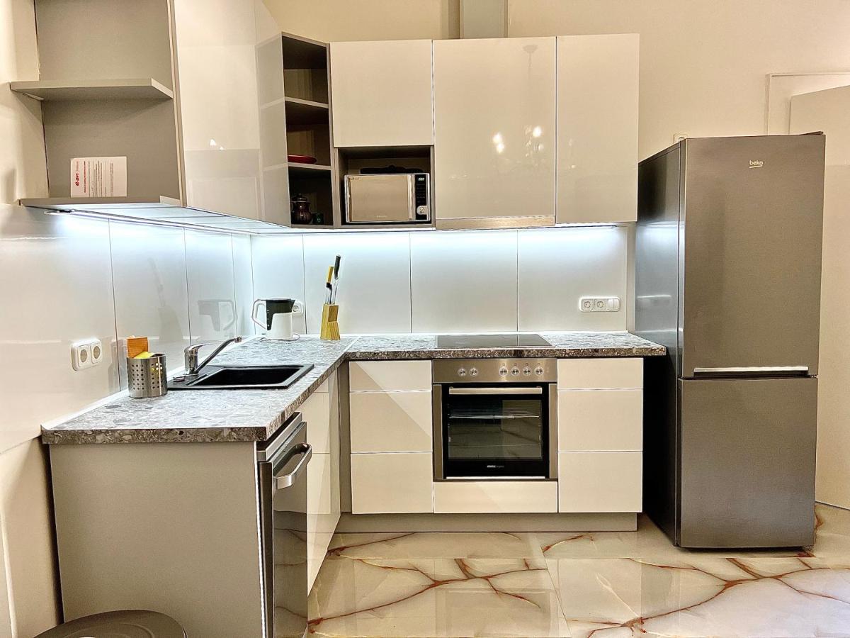 L8 Guesthouse Budapest Exteriör bild